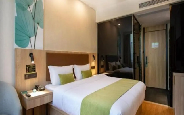 GreenTree Inn Shanghai Haiqi Road
