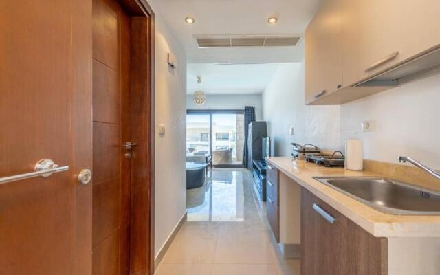 Cozy studio in GCribs with pool - Golden Apartments