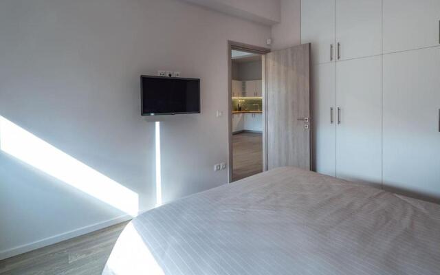 THE apartment 2 BDRS/2 BATHS luxury residence