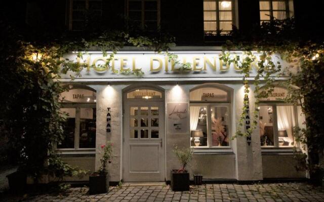 hotelImage