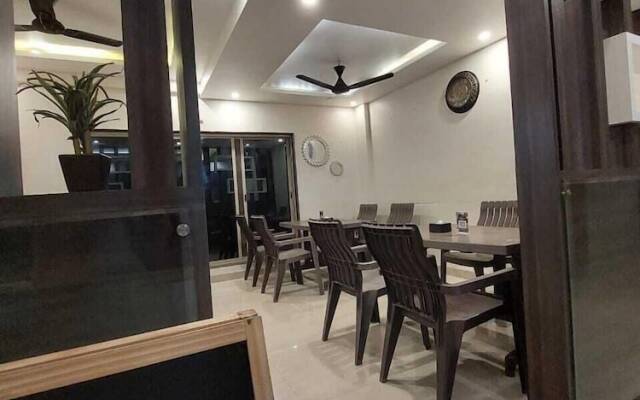Royal Paradise Hotel