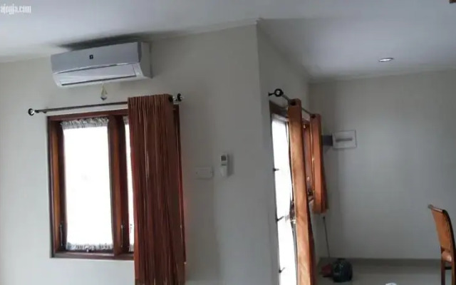Allura Guest House