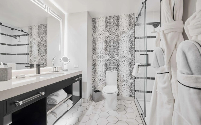 The Godfrey Detroit, Curio Collection By Hilton
