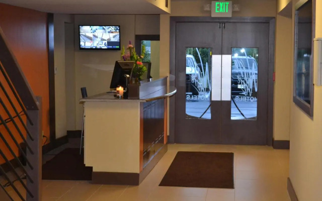 Howard Johnson Inn Monroe