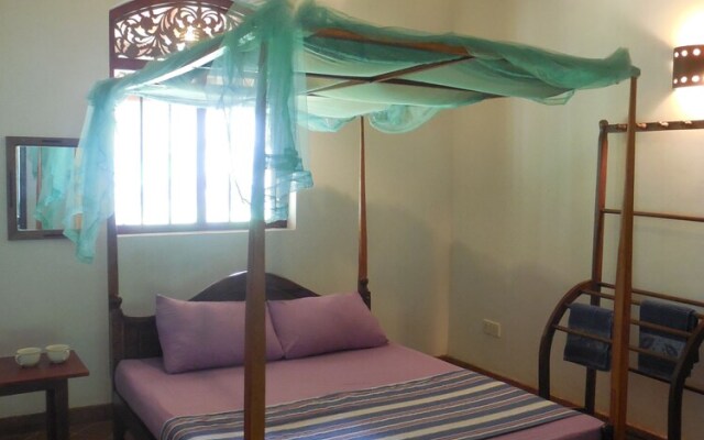 Coconut Treehouse