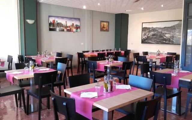 Hostal Pirineos Ainsa