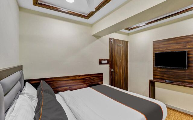 Collection O 83963 Hotel Silver Inn