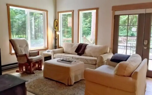 Glacier Holiday Chalet BL49769719018