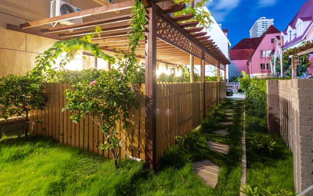 Yintan Zeyinju Hotel