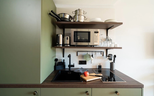 Black F Tower - Serviced Apartments