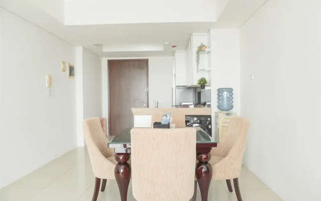 Cozy 2Br At Kemang Village Apartment