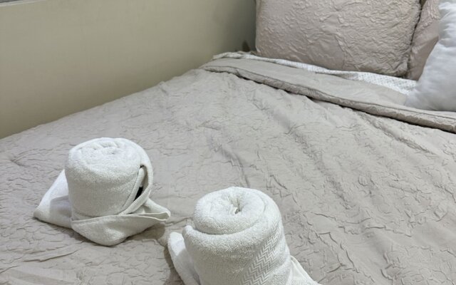 Elegant 2 Bedroom Unit Avida27