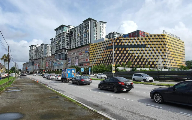 Kuching City Luxury Vivacity Suite A2