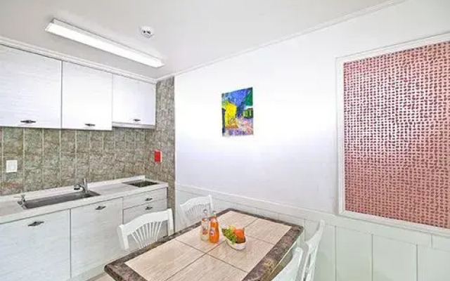 Taean Gomseom Paradise Pension