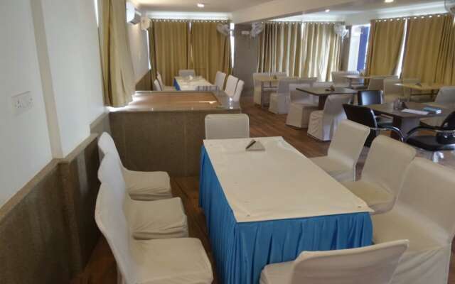 Airport Hotel Mahal