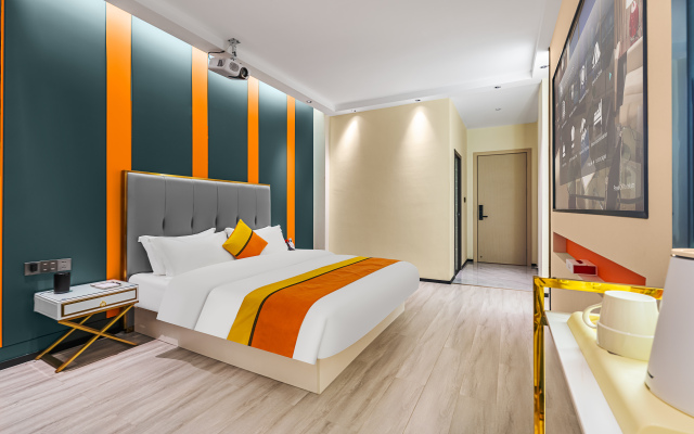Xi'an Qingya Hotel (Qujing North Railway Station)