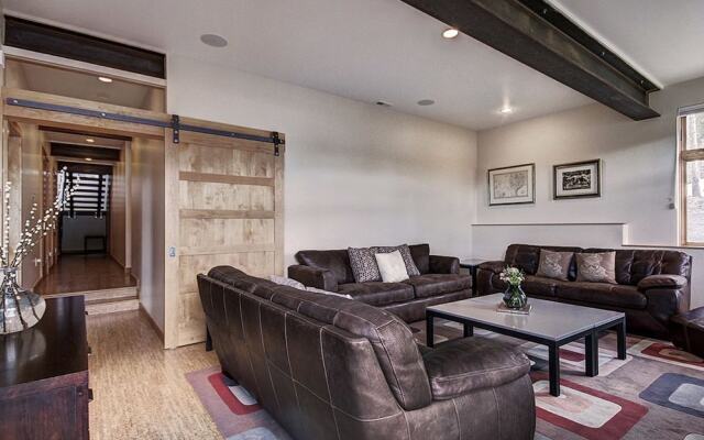 Cloud  4 Bedroom Home by RedAwning