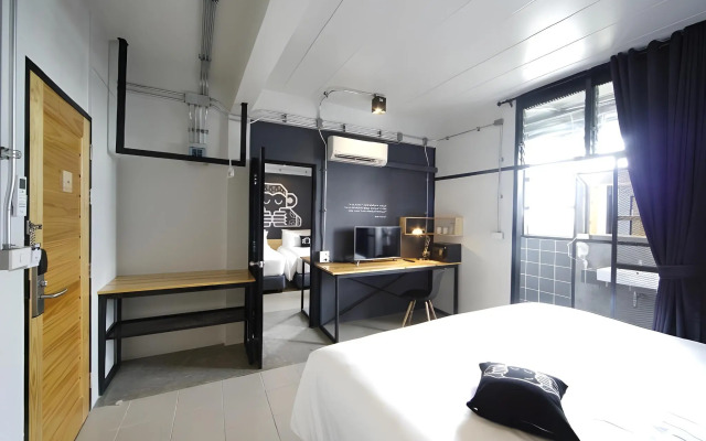 Blu Monkey Hub and Hotel Suratthani