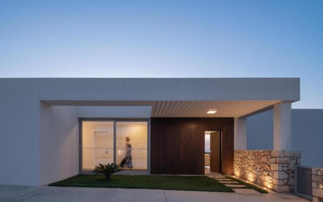 Margaret Villa, featuring a Heated Spa Whirlpool, By ThinkVilla