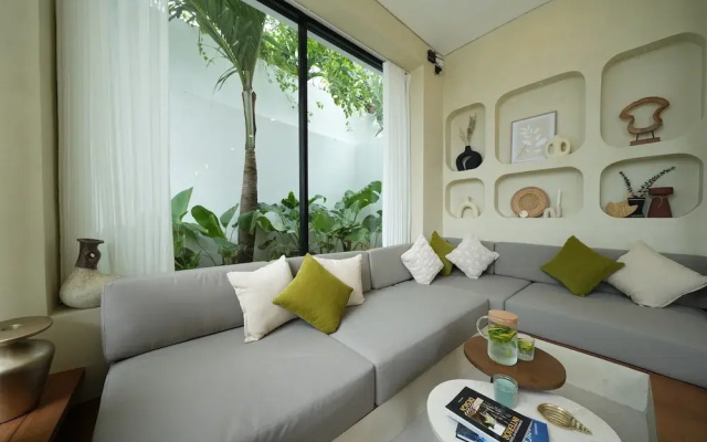Moraira 1BR Pool Villa Close to Bingin Beach