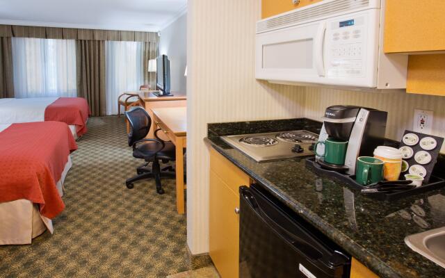 Holiday Inn Hotel & Suites North Vancouver, an IHG Hotel