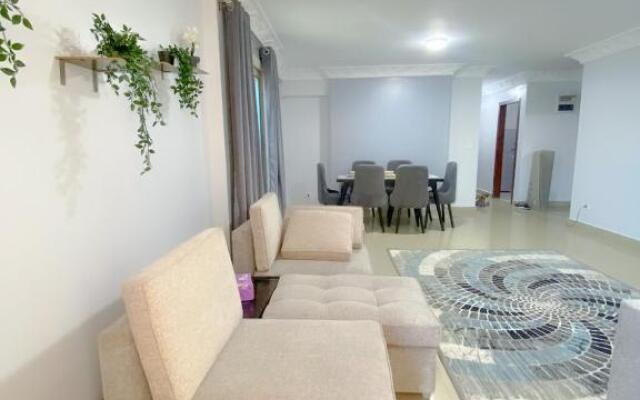 Spacious 3Bed Apt Beach Front View Of Alexandria