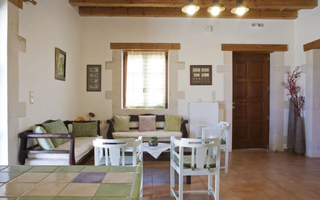 2 Stone Villas And Their Views At Arodamos