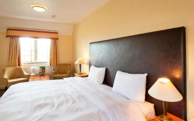Cromwell Lodge Hotel by Greene King Inns