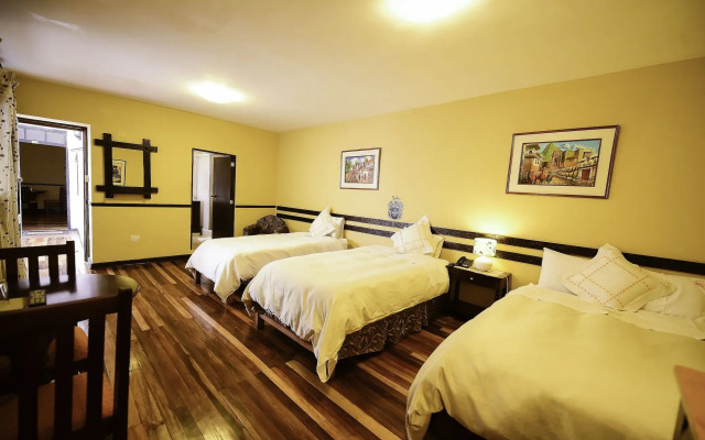 Yabar Hotel Plaza