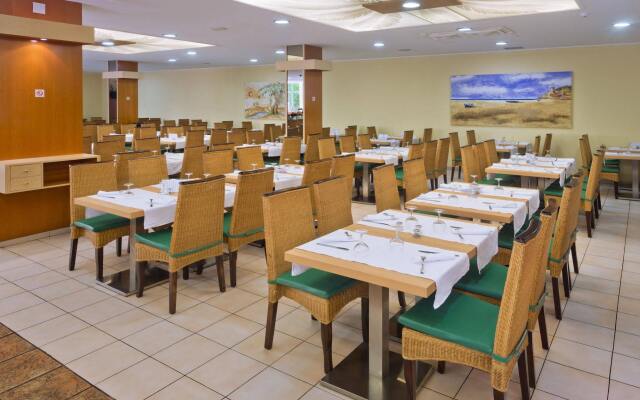 Hotel GHT Oasis Tossa & Spa