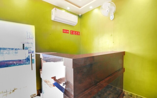 Oyo 43723 Hotel Crystal Riverside
