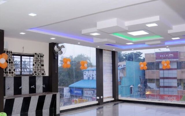 Maxistay Airport Hotel