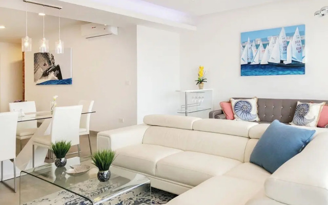 Luxe Condos Complex with Roof Pool