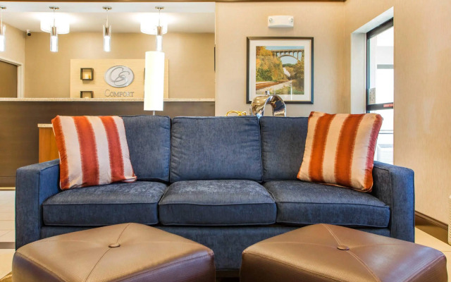 Comfort Suites Columbus West - Hilliard
