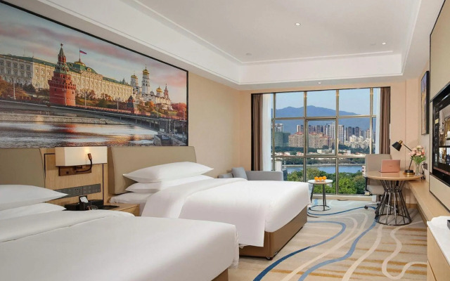 Vienna International Hotel (Zhaoqing Dinghushan Wanda Plaza Branch)
