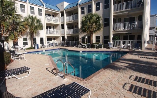 Blue Suede Shoes - 2 Br Condo