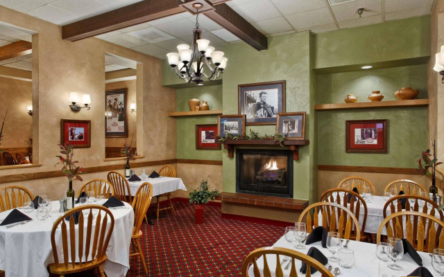 Roosevelt Grand Dakota, SureStay Collection by Best Western