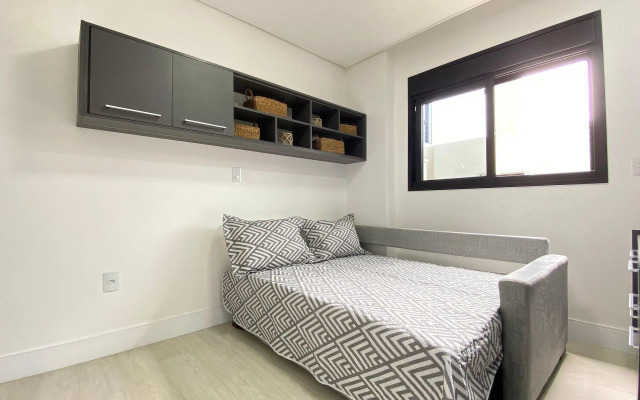 Aconchegante apartamento térreo na Praia de Mariscal