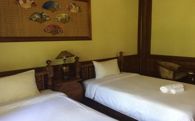 Himawari Restaurant & Cottage