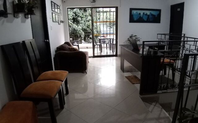 Laureles Home