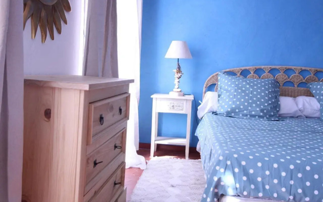 Les toits de cocagne Studio in the village center