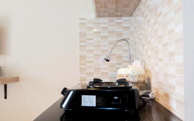 Comfortable Fully Furnished Studio Green Pramuka City Apartment