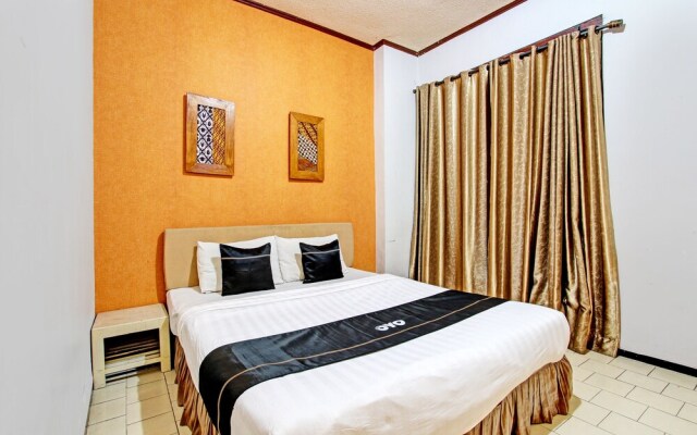 Super OYO Capital O 93240 Candra Dewi Hotel