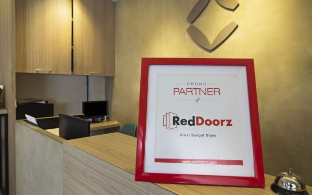 RedDoorz Plus @ Setiabudi Eight