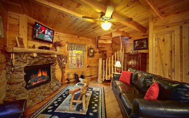 Creekside Hideaway