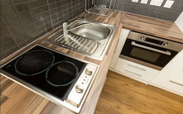 Relax ByMPH-Collection Of 48 Chic Vauxhall Studios