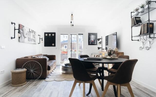 Iakai Homes 1BR 1BT Harley