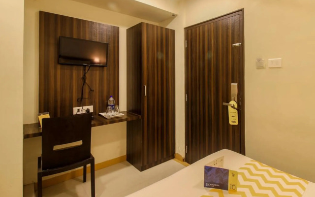 Hotel Times Square by FabHotels