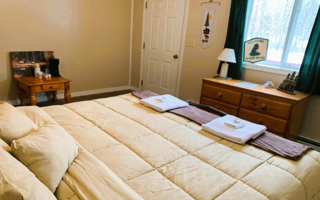 Love Hotels St John River by OYO at Fort Kent ME