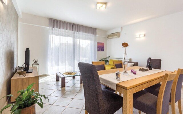 Nice Home in Medulin With Wifi and 3 Bedrooms